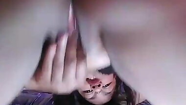 Coloured fat pussy play