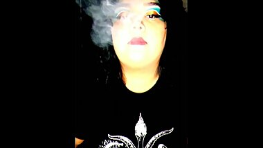 SMOKER GIRL, FAT GIRL, BBW, FETISH CIGARRETE