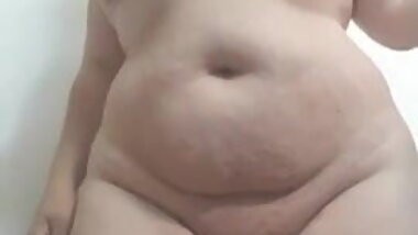 Bbw peeing